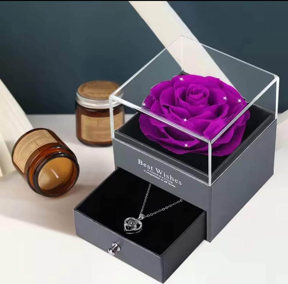 Regalo romántico: rosa eterna + collar con dije ‘Te amo’ 100 idiomas